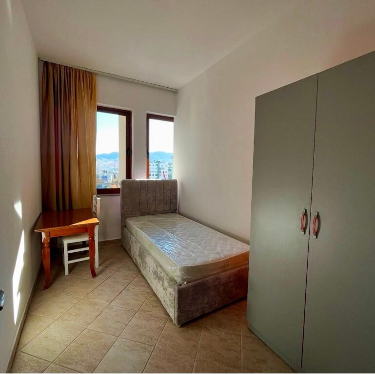 📣 AFFITTO Appartamento 2+1 📍 Vicino a 21-Dhjetori, Dietro Square 21 ✨