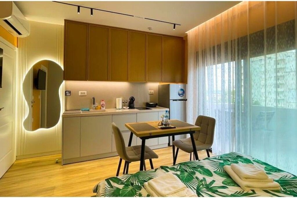 SHITET APARTAMENT 2+1 ME PAMJE NGA DETI I RIKONCEPTUAR NE 2 APARTAMENTE
