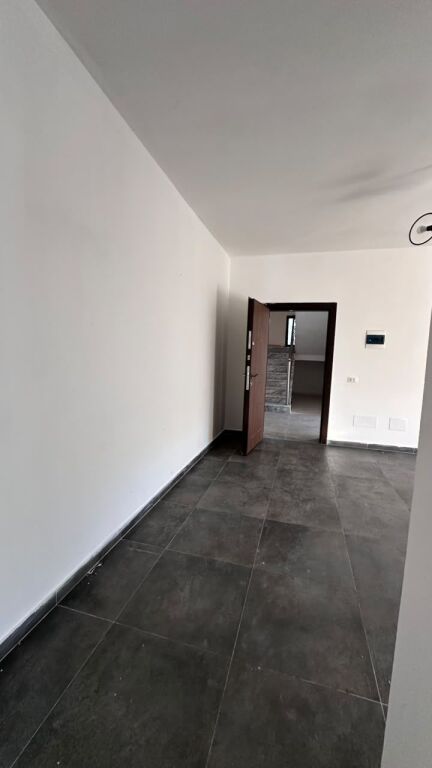 🏡🔥 SHITET SHTËPI PRIVATE 2-KATËSHE – BLLOKU I VILAVE, DURRËS