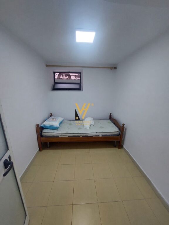 JEPET APARTAMENT 2+1 ME QERA TE BLVD.ZOGU I PARE 45.000 LEKE