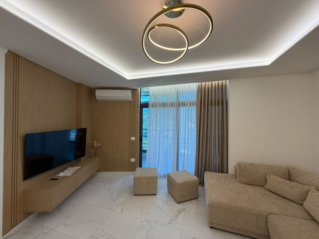 Apartment 2+1+2 for sale at Shkembi i Kavajes