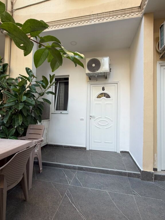 **JEPET ME QIRA GARSONIERE – SHKËMBI I KAVAJËS**