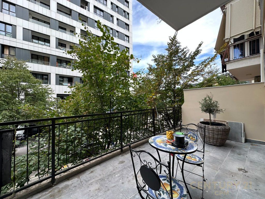 Office for Rent Near Square21!