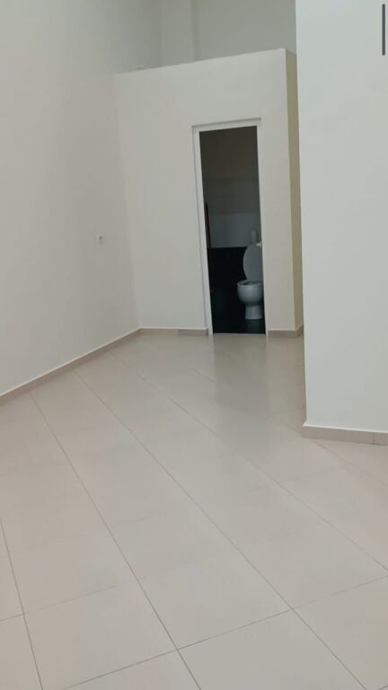 Qera | Ambjent Biznesi | QSUT | 500 €/muaj