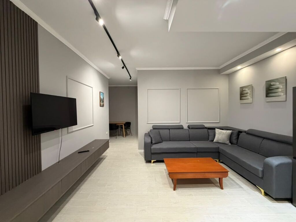 Apartament 2+1 per shitje tek Kopeshti Zoologjik.