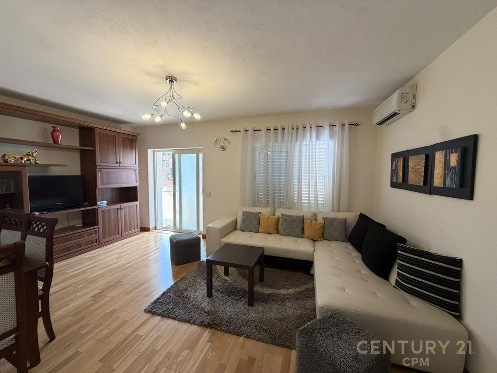 Apartament 1+1 Per Qira Te Rruga e Durresit