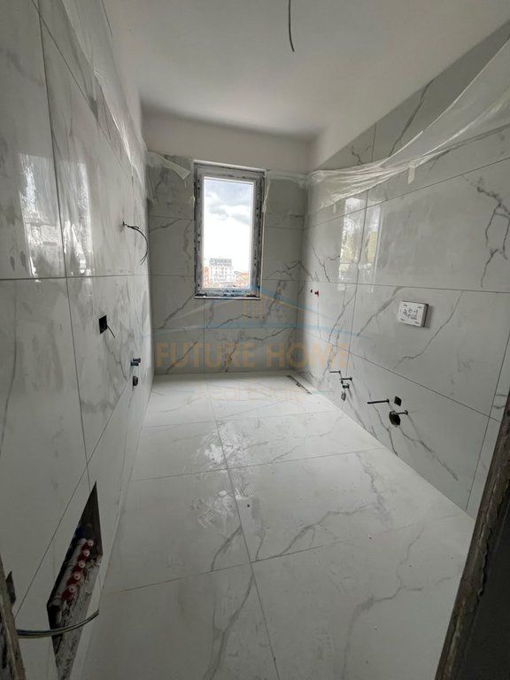 Shitet, Apartament 1+1,Paskuqan,Tiranë