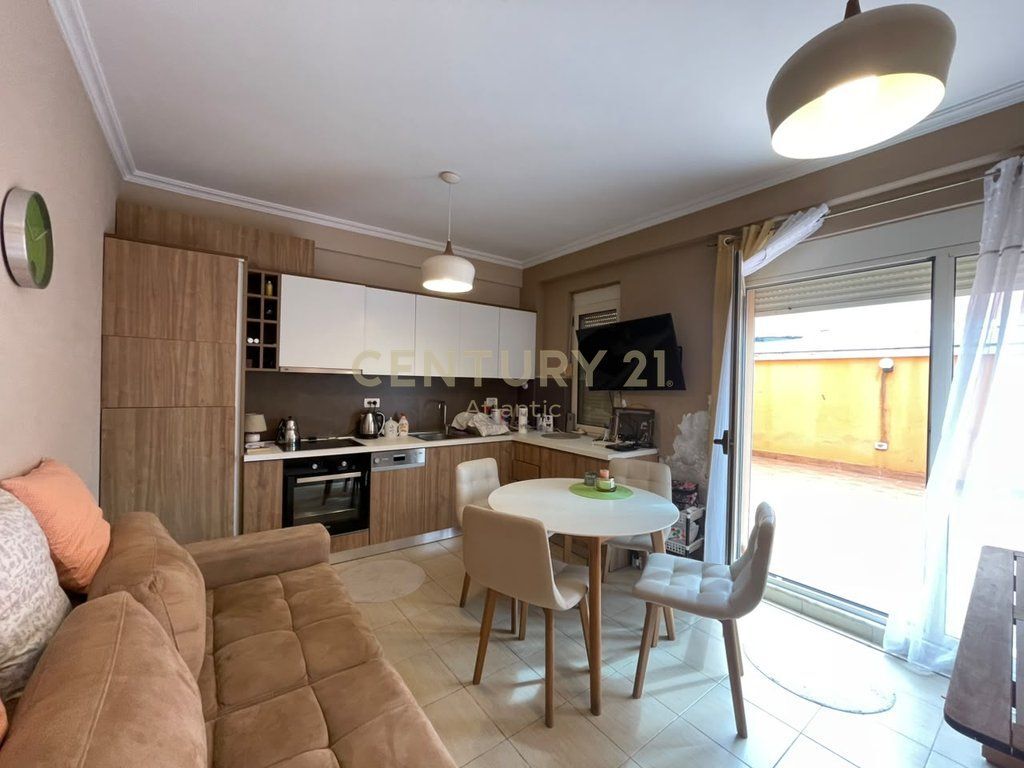 PËR SHITJE APARTAMENT 2+1 ME 40.6 m² VERANDË DHE PAMJE NGA DETI – PLEPA, DURRËS!