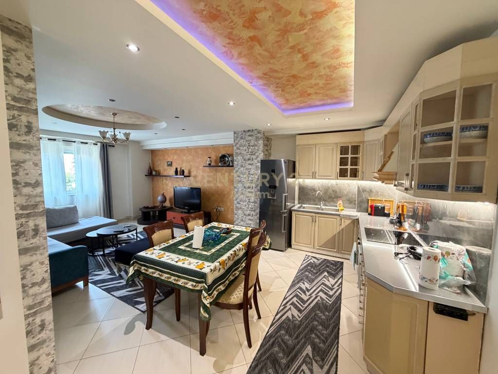 QERA APARTAMENT 2+1 PRANE AIR ALBANIA