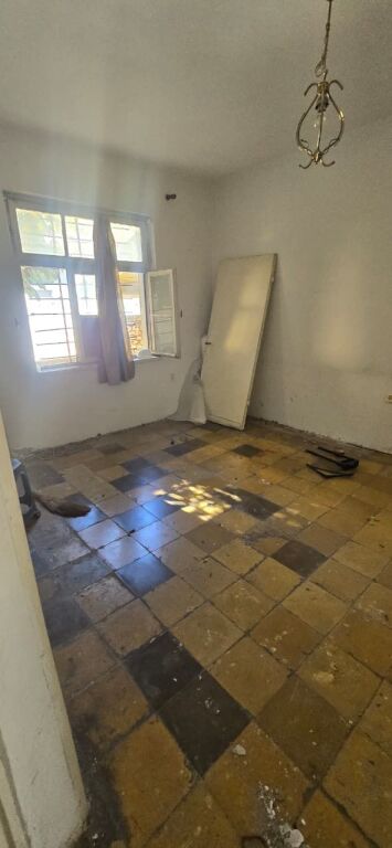 Apartament ne shitje 2+1, Rruga Ferit Xhajko