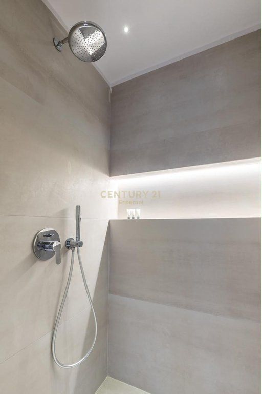 Appartamento 2+1 in Affitto in Via Kavajës, Tirana - 880€ | 80.4 m² 880 € /Mese 80,000 Lek /Mese