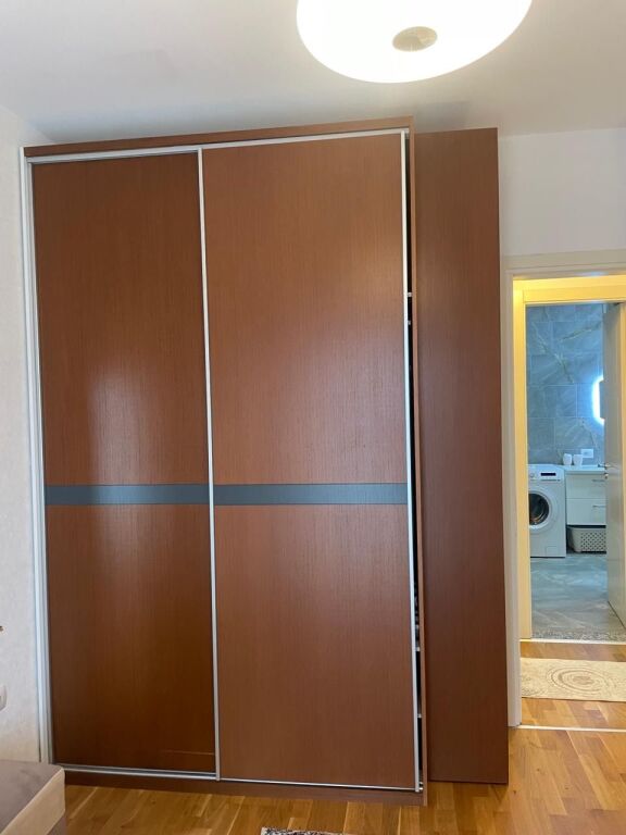 Jepet me qira 2+1 Kopshti Botanik 75.000 leke