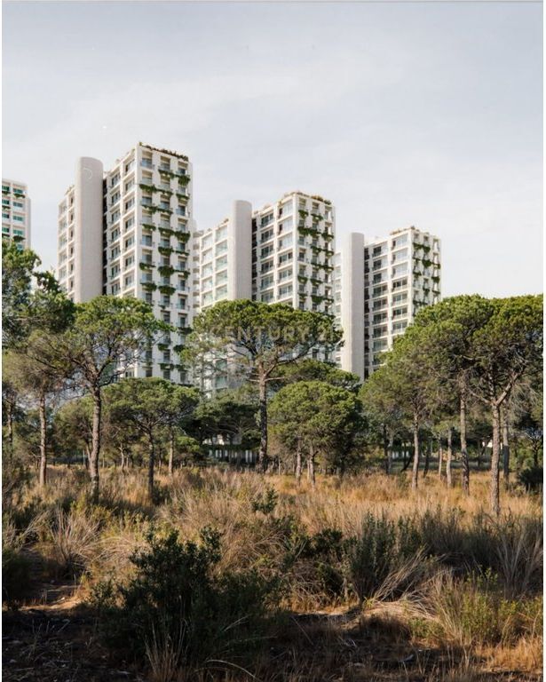 SHITET STUDIO TEK "THREE GARDENS RESIDENCE", QERRET !