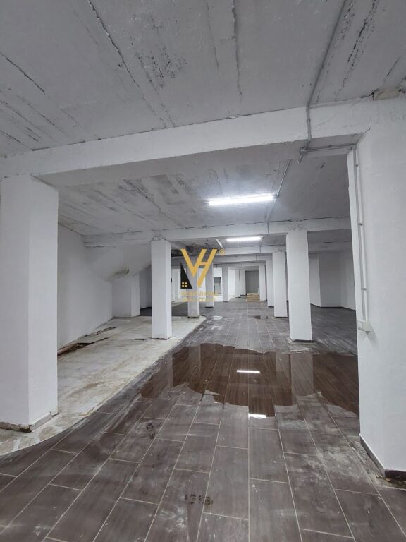 JEPET AMBIENT BIZNESI 400 M2 ME QERA TE PROKURORIA 3.500 EURO