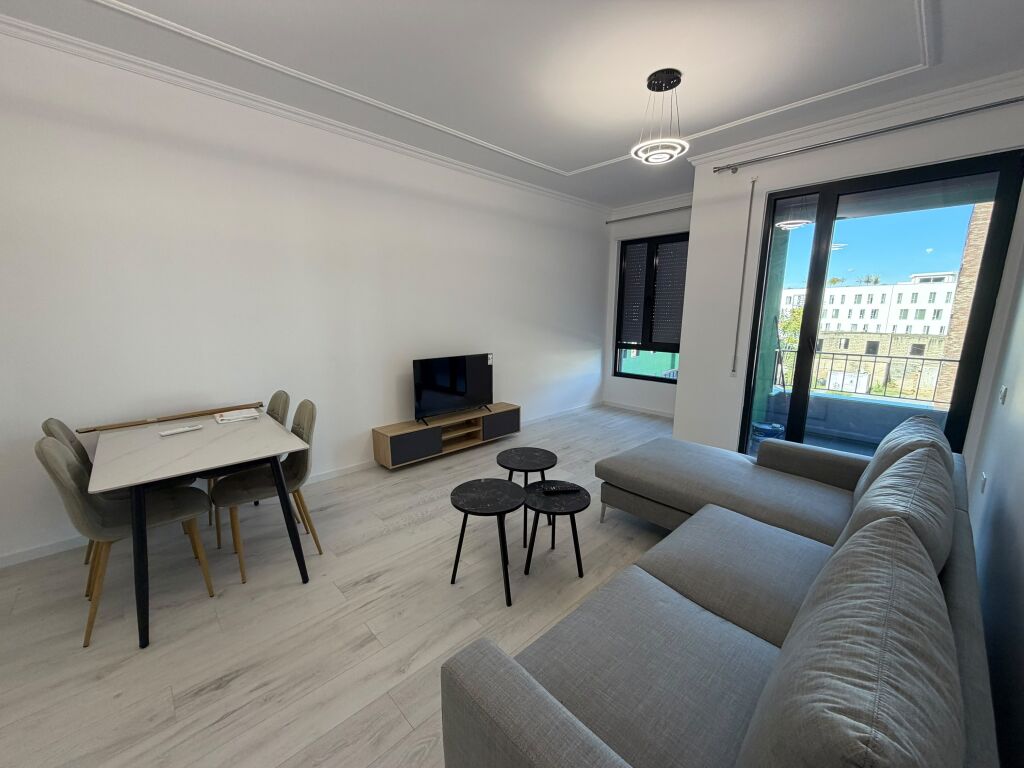 📣 AFFITTO Appartamento 2+1 Con 2 Bagni E Parcheggio 📍 Via “5-Maji”, Tirana ✨
