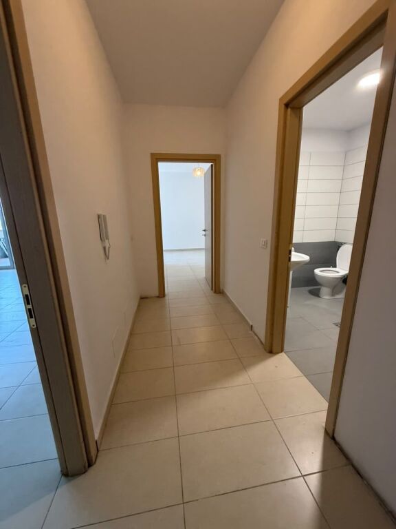 Apartament per qera 1+1 te Cavaliero