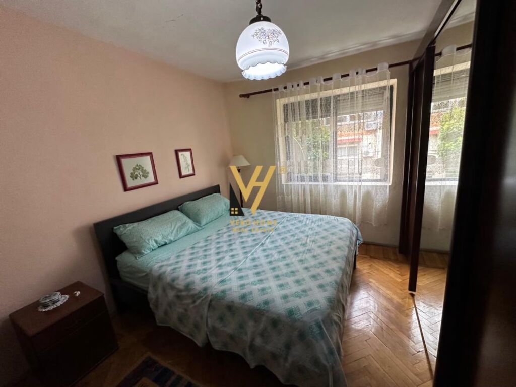 SHITET APARTAMENT 1+1 TE AMBASADA AMERIKANE 155.000 EURO