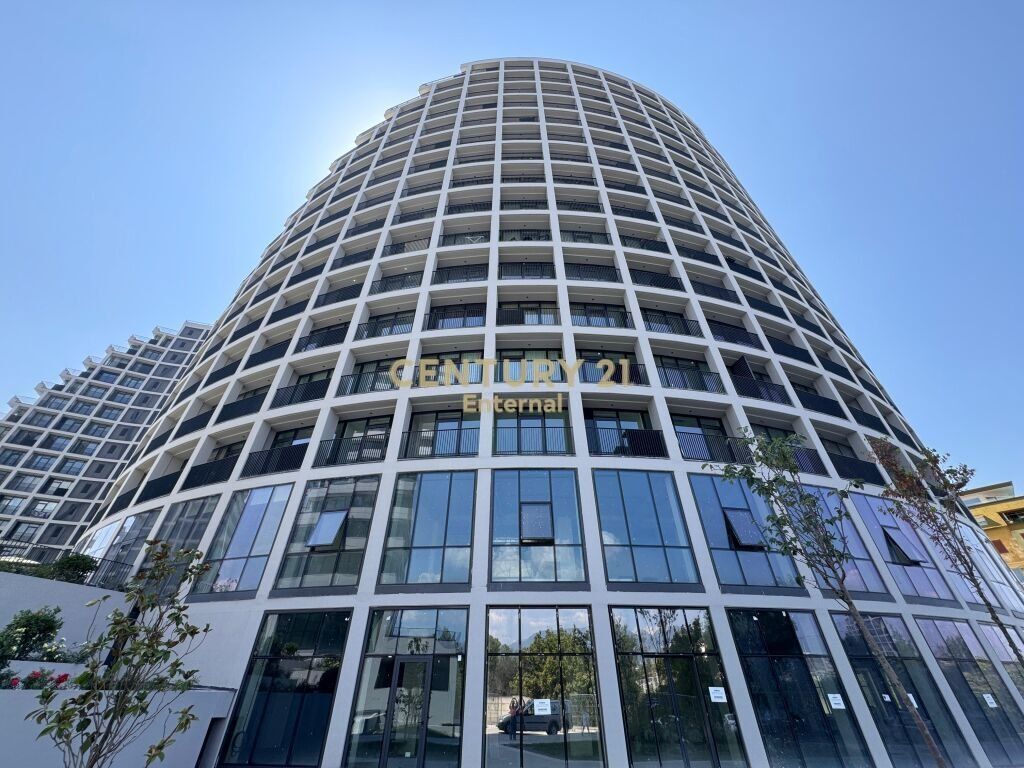 Shitet Apartament 2+1+2 &amp; 1 post parkimi në Lake View Residence!