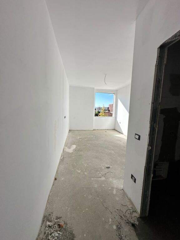 Apartament ne shitje 2+1+2