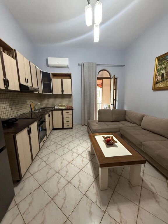 Jepet apartament 1+1 me qira tek Sheshi Willson