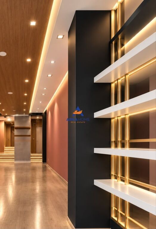 JEPET AMBIENT ME QERA 70 M2 "MYSLYM SHYRI" 2500 EURO (I DISKUTUESHEM)