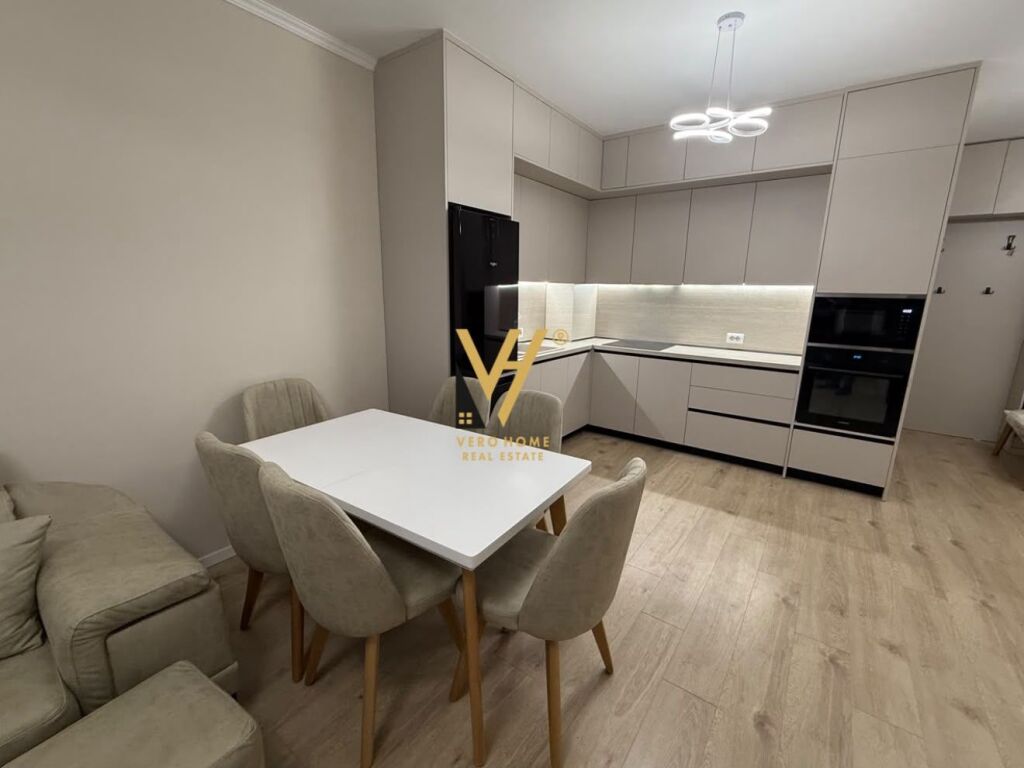 SHITET APARTAMENT 2+1+BLK NE PASKUQAN 16.000.000 LEKE