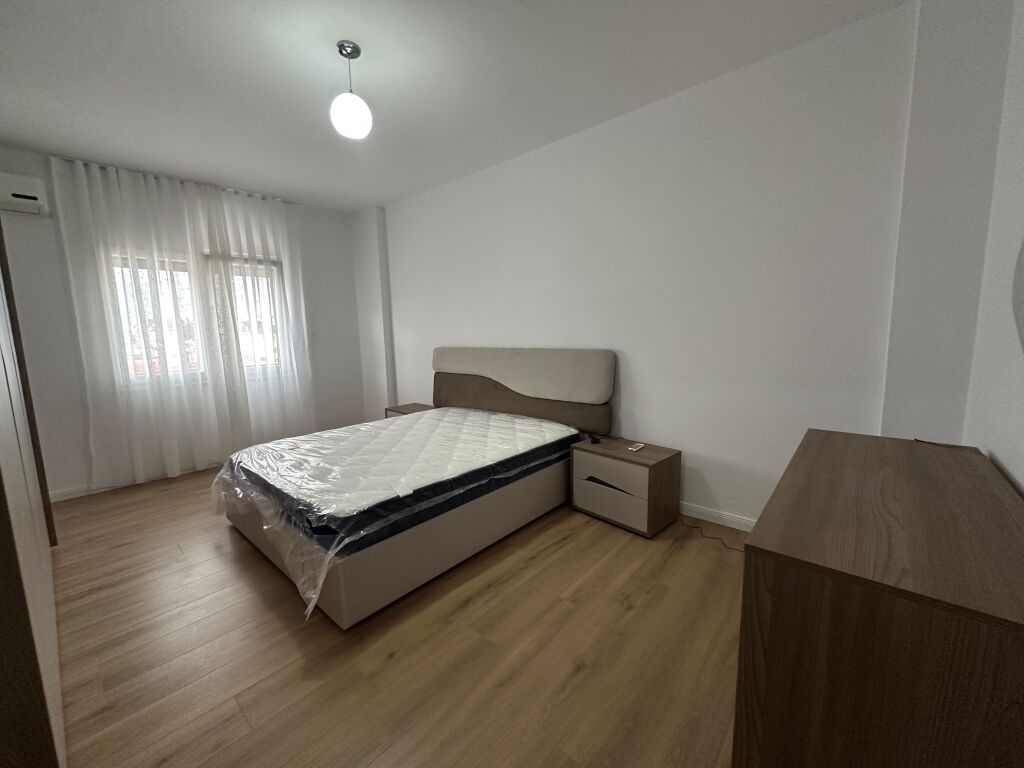 Apartment 2+1 near Square 21