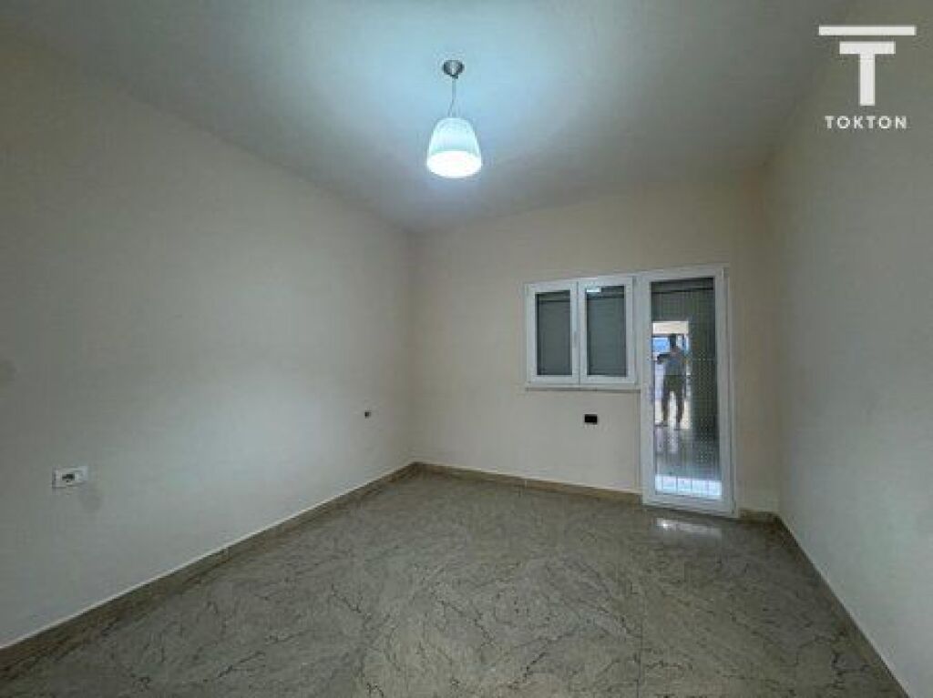QIRA, VILË INDIVIDUALE, RRUGA E ELBASANIT, TIRANË
