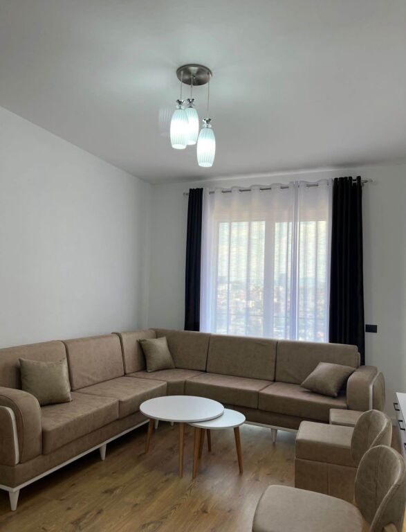 Affitto | Apartament 2 + 1 | Paskuqan | 550 €/mese