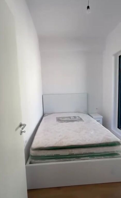 For rent 1+1 ALI DEMI KADIU 400 thousand lek