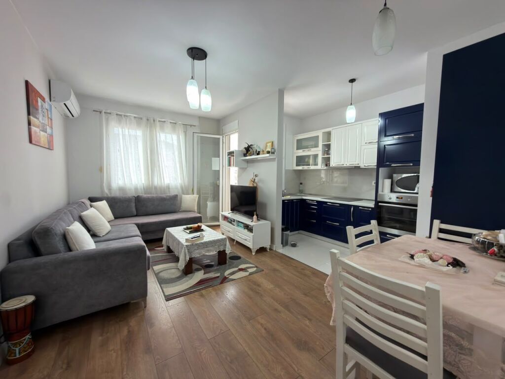 Apartament 1+1 Ne Shitje, Prane Shkolles Mihal Grameno
