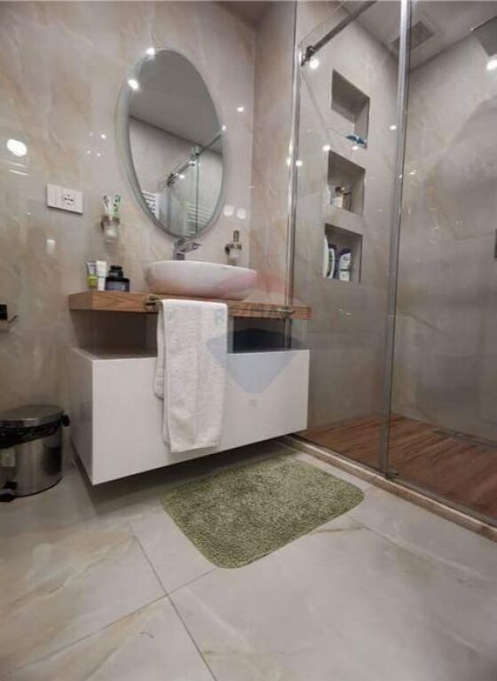 Apartsment 2+1+2 te Sheshi Willson