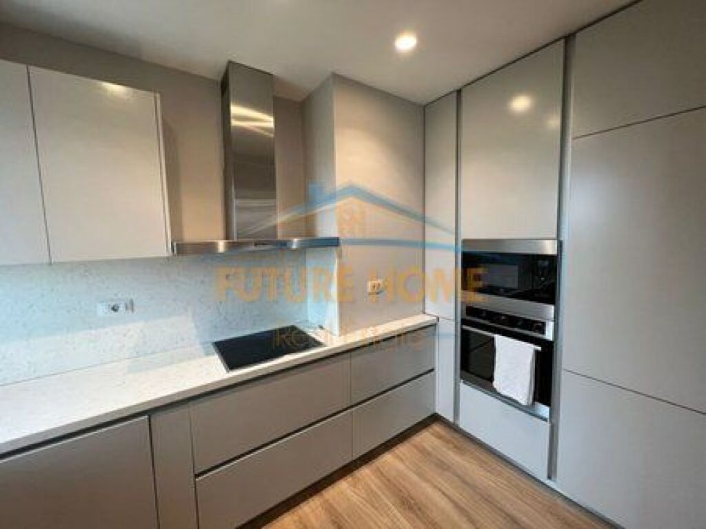 Shitet, Apartament 2+1+2, Ambasador 3