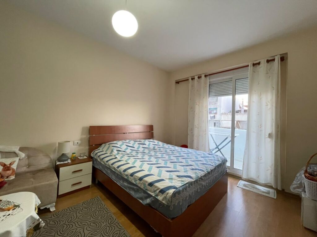 Appartamento 1+1 in affitto a Kontakti vicino a Ish-Parku.