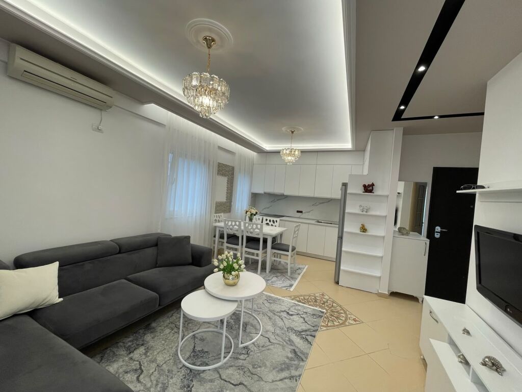 Jepet me qira 1+1 Liqeni i Thate 650€