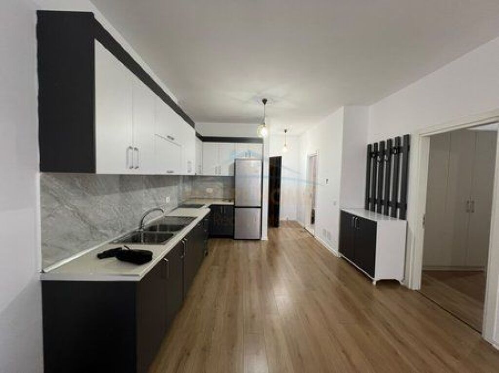 In vendita, Appartamento 2+1+Posto Auto, Grand Gallery, Yzberisht, Tirana