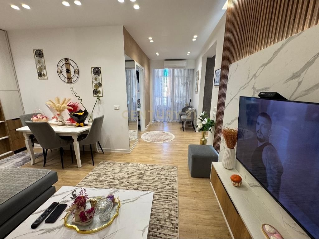 SHITET APARTAMENT 2+1 | ASTIR, TE FRATARI