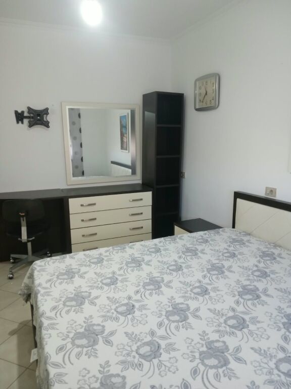 🏡 APARTAMENT 1+1 ME QIRA AFATGJATË – VLORË/Te Policia
