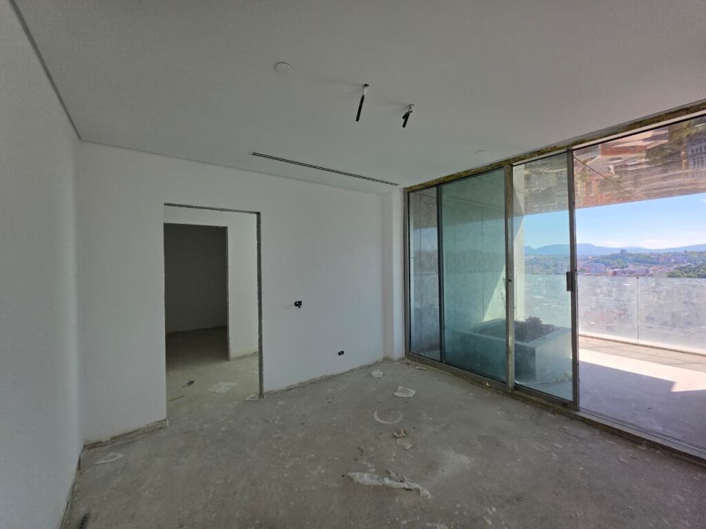 SHITET ▪️︎ APARTAMENT 1+1 DOWNTOWN ONE, TIRANA