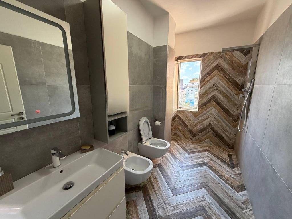 VENDESI APPARTAMENTO 2+1+DEPOSITO A DON BOSKO !!! 200.000 € 18.500.000 Lek
