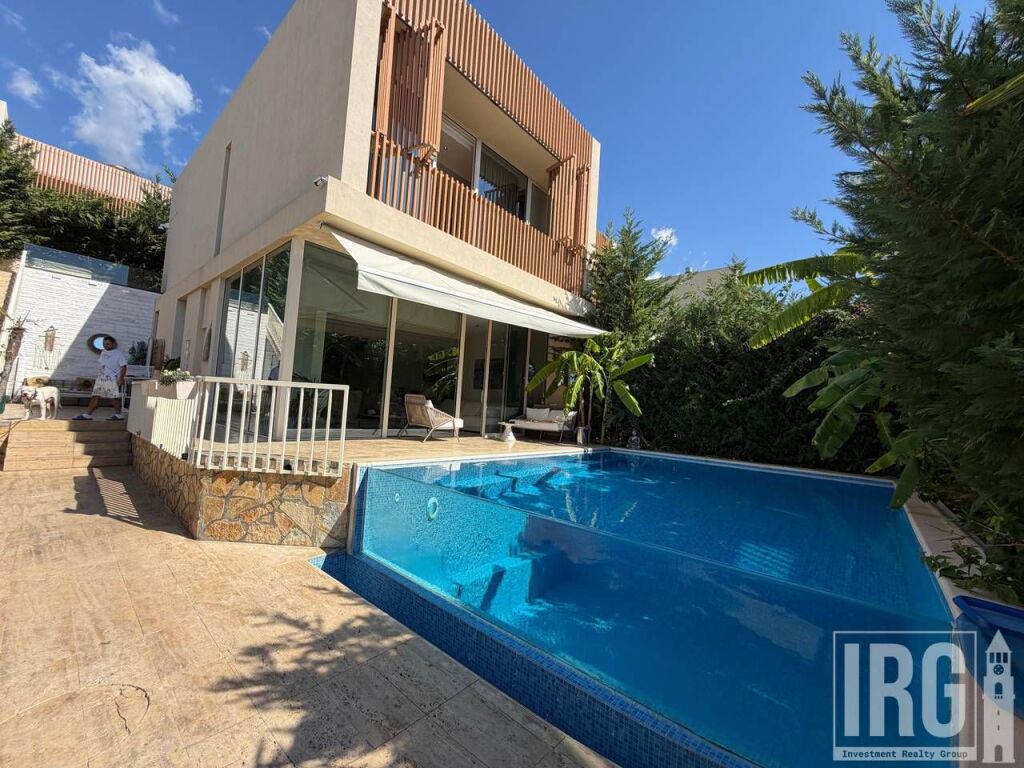 Shitet Vilë Ekskluzive në Green Coast