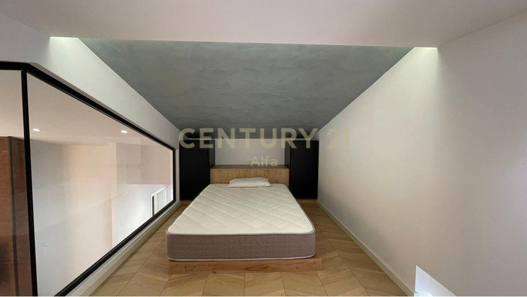appartamento 3+1 con veranda, posto auto incluso – mobili nuovi, Giardino Botanico!