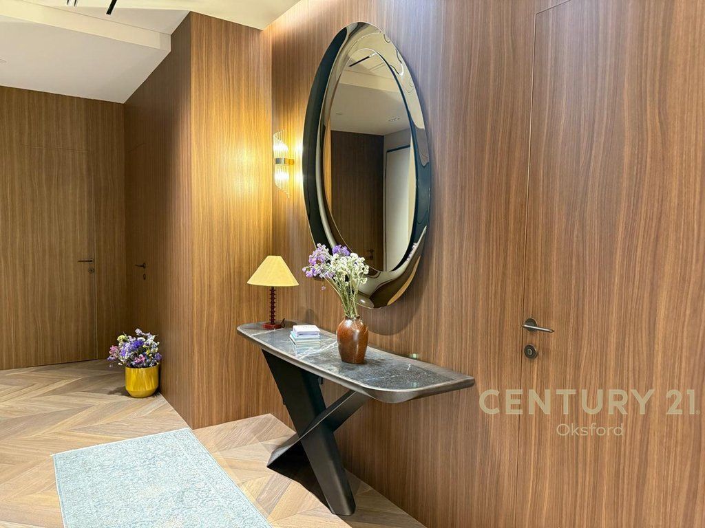 Shesim Apartament Luksoz 2+1 + Post Parkimi tek “Down Town Tirana”