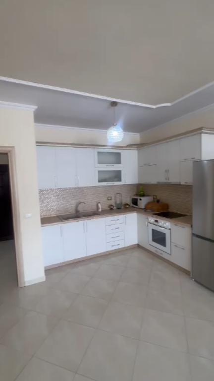 Apartament 2+1+2 me Qira Fresk Tirane