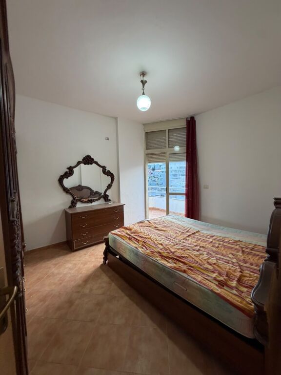 Shitet Apartament 2+1 ne Durres