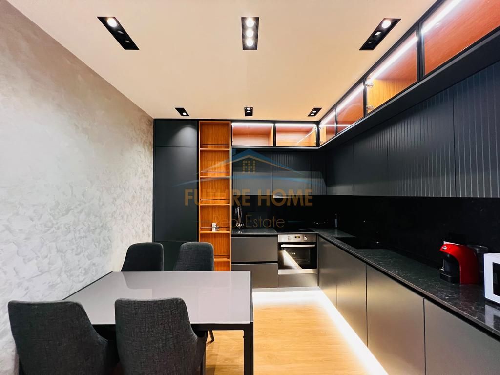 Qera, Apartament luksoz 2+1, Rruga e Kavajes  170,000 Lekë
