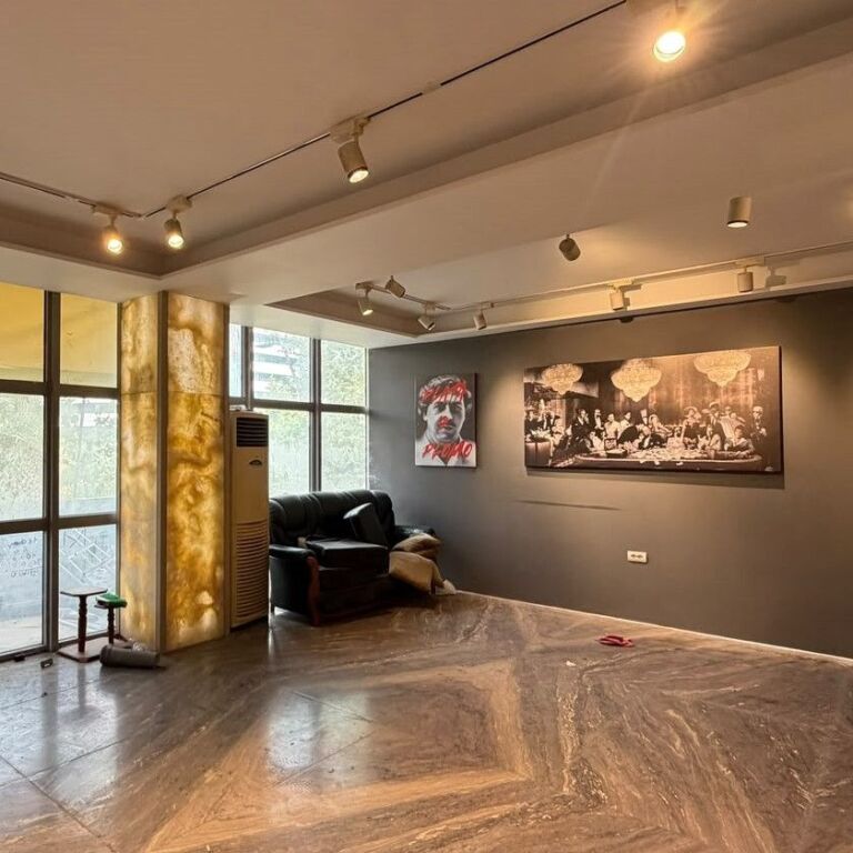 🏢✨ LOCALE COMMERCIALE IN AFFITTO | DI FRONTE A DELIJORGJI ✨