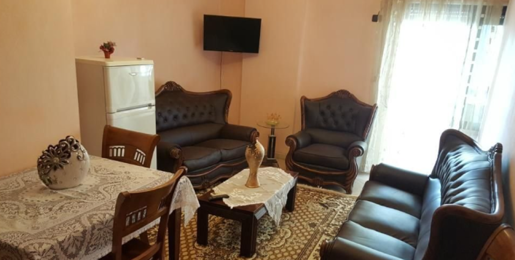 APARTAMENT 1+1 ME QIRA PRANE GARDES