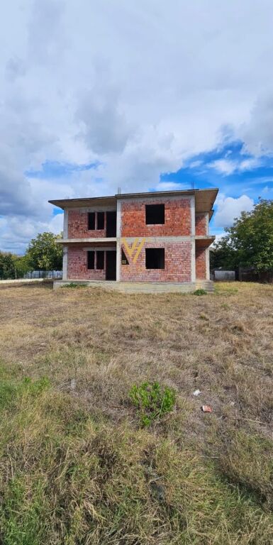 SHITET SHTEPI PRIVATE 2 KATE NE KAVAJE 110.000 EURO