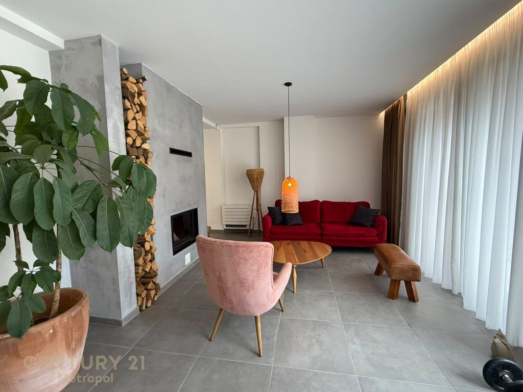 PENTHOUSE FOR SALE BOTANICAL GARDEN - NEAR SUN HILL 1!